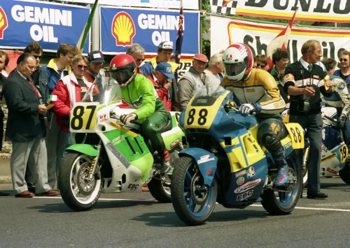 Framed Print : Stephen Johnston and Robert Talton (Suzuki) 1988 Senior TT Framed Print : Stephen Johnston and Robert Talton (Suzuki) 1988 Senior TT