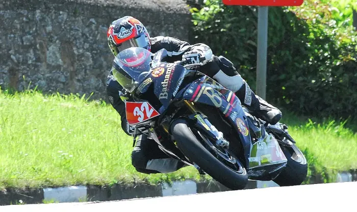 Framed Print : Stephen L Thompson BMW 2014 Superstock TT Framed Print : Stephen L Thompson BMW 2014 Superstock TT