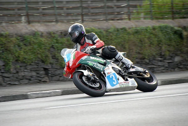 Stephen McIlvenna (Yamaha) 2009 Junior Manx Grand Prix