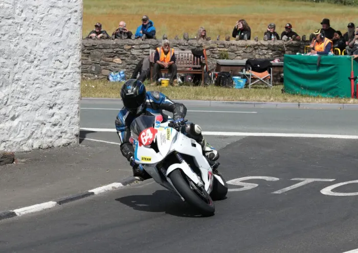 Framed Print : Stephen McKnight (BMW) 2022 Southern 100 Framed Print : Stephen McKnight (BMW) 2022 Southern 100