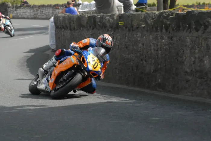 Framed Print : Stephen Oates (Suzuki) 2009 Southern 100