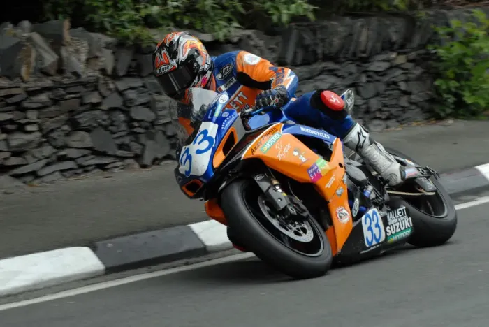 Framed Print : Stephen Oates (Suzuki) 2009 Supersport TT Framed Print : Stephen Oates (Suzuki) 2009 Supersport TT