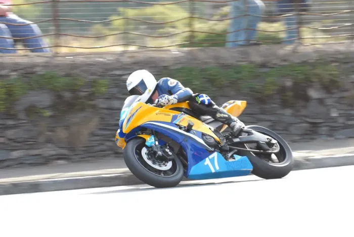 Framed Print : Stephen Parsons (Kawasaki) 2010 Junior Manx Grand Prix Framed Print : Stephen Parsons (Kawasaki) 2010 Junior Manx Grand Prix