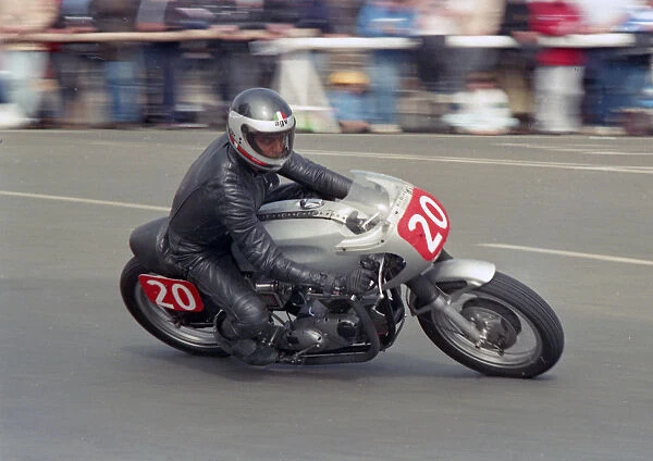 Stephen Prower (Triumph) 1987 Newcomers Manx Grand Prix