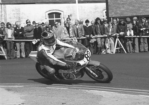 Stephen Snuffy Davies (Yamaha) 1977 Senior Manx Grand Prix