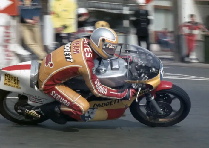 Framed Print : Steve Boyes (Yamaha) 1983 Junior Manx Grand Prix