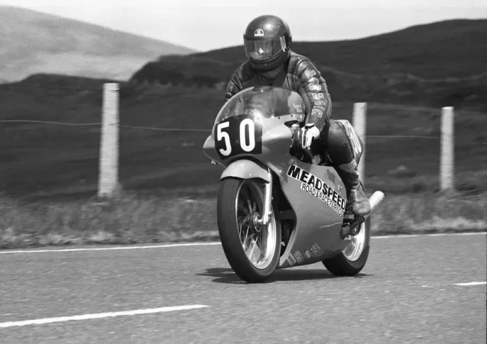 Framed Print : Steve Colville (Yamaha) 1986 Formula Two TT