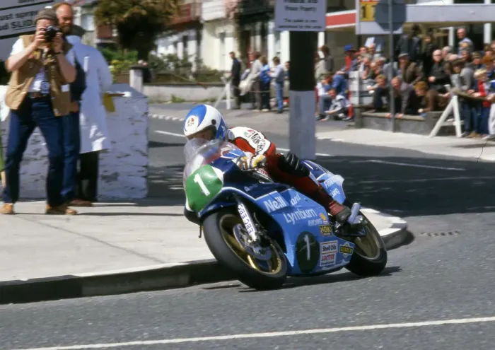 Framed Print : Steve Cull (Honda) 1986 Junior TT Framed Print : Steve Cull (Honda) 1986 Junior TT
