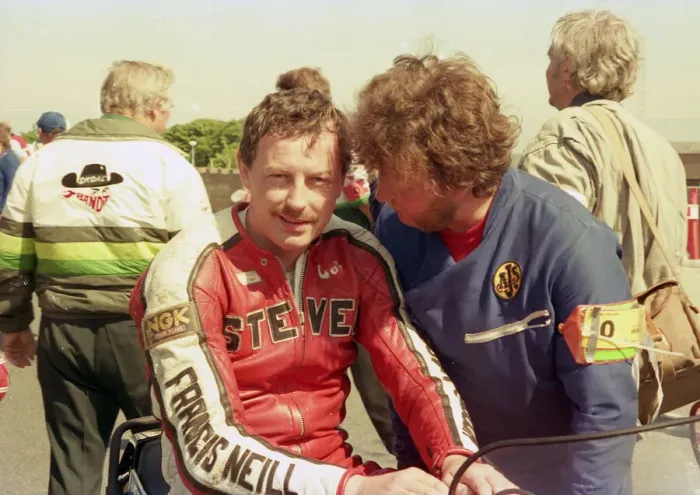 Framed Print : Steve Cull (Suzuki) 1987 Production B TT Framed Print : Steve Cull (Suzuki) 1987 Production B TT