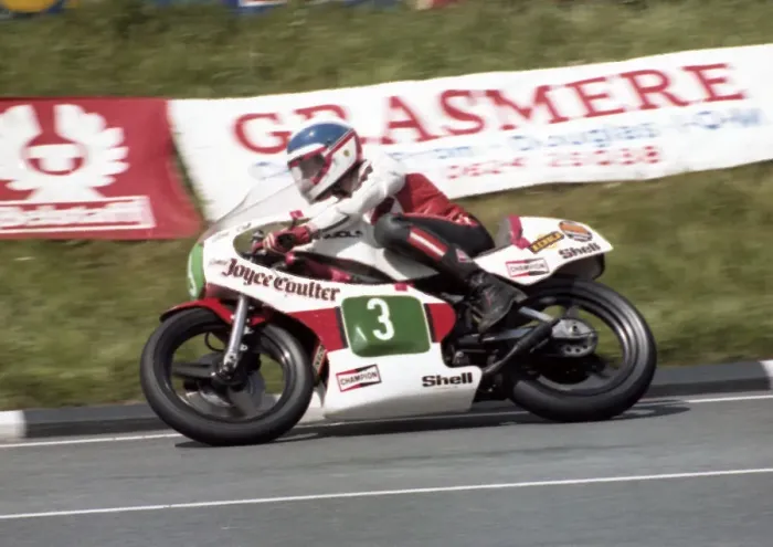 Framed Print : Steve Cull (Yamaha) 1981 Junior TT Framed Print : Steve Cull (Yamaha) 1981 Junior TT