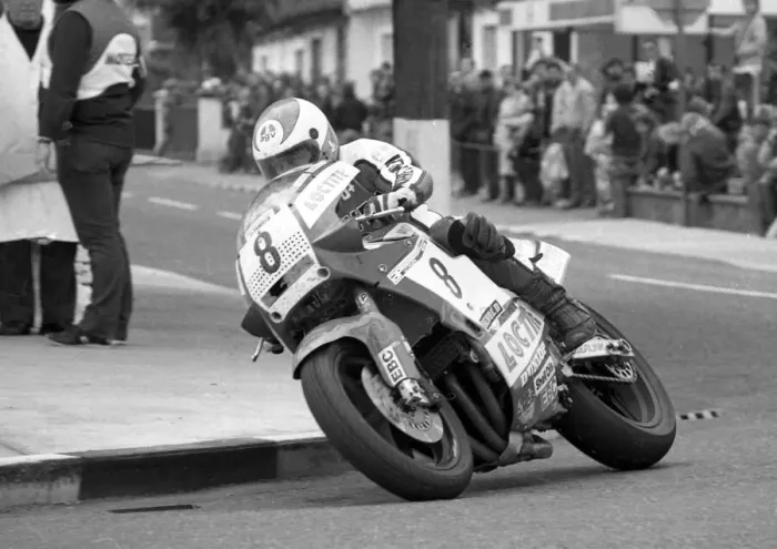Framed Print : Steve Cull (Yamaha) 1986 Formula One TT Framed Print : Steve Cull (Yamaha) 1986 Formula One TT
