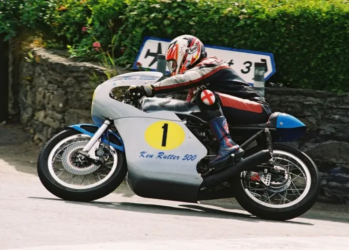 Framed Print : Steve Elliott (Rutter 500) 1994 Pre-TT Classic