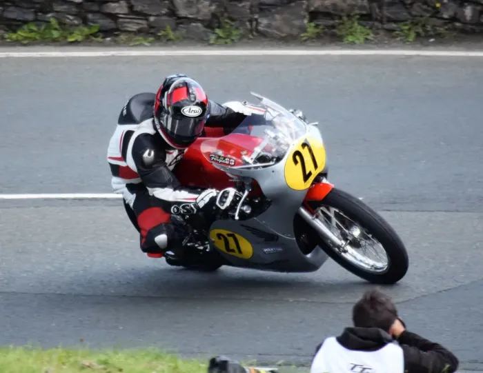 Framed Print : Steve Ferguson (Honda) 2018 Senior Classic TT Framed Print : Steve Ferguson (Honda) 2018 Senior Classic TT