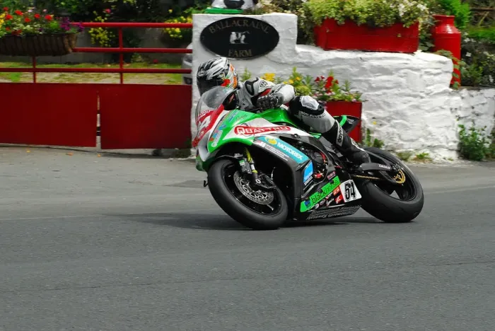 Framed Print : Steve Henegan (Kawasaki) 2013 Superstock TT