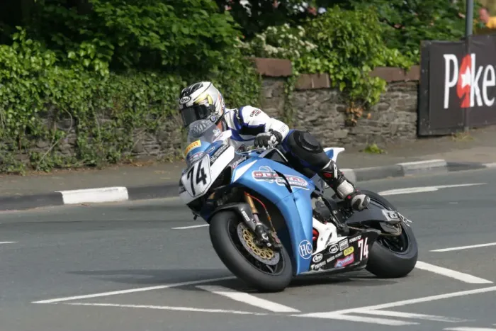 Framed Print : Steve Hengehan (Honda) 2010 Superbike TT Framed Print : Steve Hengehan (Honda) 2010 Superbike TT