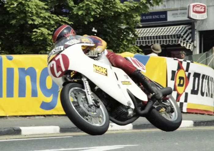 Framed Print : Steve Henshaw (Harrison Ducati) 1982 Formula One TT Framed Print : Steve Henshaw (Harrison Ducati) 1982 Formula One TT