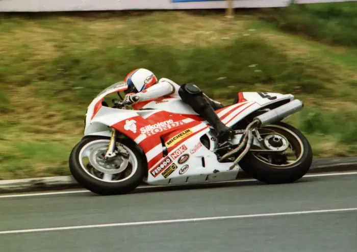 Framed Print : Steve Hislop (Honda) 1989 Formula One TT Framed Print : Steve Hislop (Honda) 1989 Formula One TT
