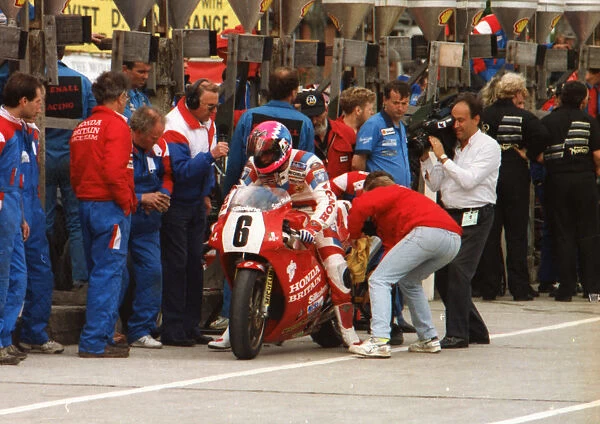 Steve Hislop (Honda) 1990 Formula One TT