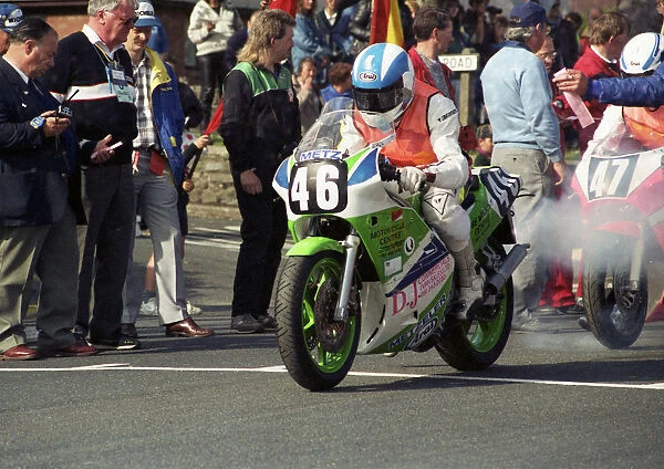 Steve Ives (Kawasaki) 1990 Lightweight 400 TT