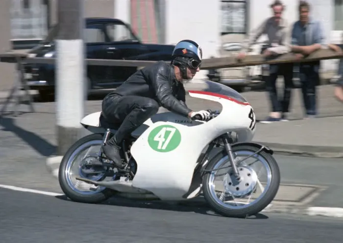 Framed Print : Steve Jolly (Yamaha) 1968 Lightweight TT Framed Print : Steve Jolly (Yamaha) 1968 Lightweight TT