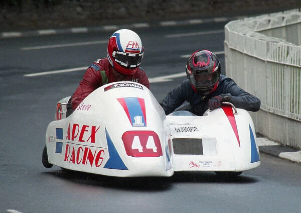 Steve Langham & Ian Ward (Yamaha) 1996 Sidecar TT