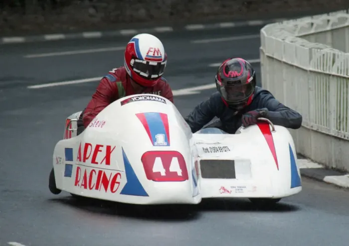 Framed Print : Steve Langham & Ian Ward (Yamaha) 1996 Sidecar TT Framed Print : Steve Langham & Ian Ward (Yamaha) 1996 Sidecar TT
