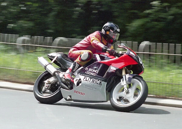 Steve Linsdell (Flitwick Yamaha) 1999 Singles TT
