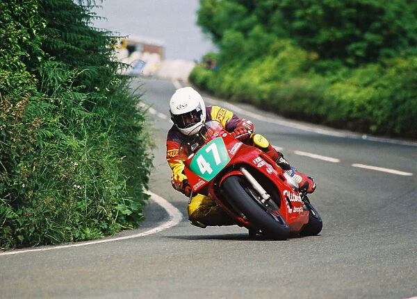 Steve Linsdell (Yamaha) 2004 Lightweight 400 TT