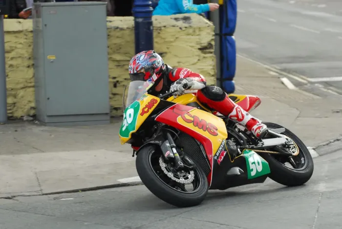 Framed Print : Steve Mercer (Kawasaki) 2012 Lightweight TT Framed Print : Steve Mercer (Kawasaki) 2012 Lightweight TT