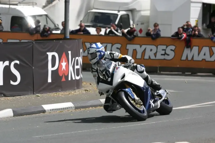 Framed Print : Steve Mercer (Yamaha) 2010 Senior TT Steve Mercer (Yamaha) 2010 Senior TT Framed Print : Steve Mercer (Yamaha) 2010 Senior TT Steve Mercer (Yamaha) 2010 Senior TT