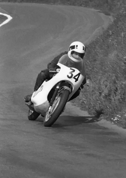 Framed Print : Steve Moynihan (Yamaha) 1975 Jurby Road Framed Print : Steve Moynihan (Yamaha) 1975 Jurby Road