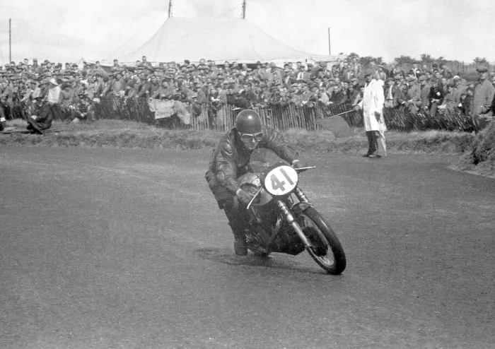 Framed Print : Steve Murray (Norton) 1956 Senior Ulster Grand Prix Framed Print : Steve Murray (Norton) 1956 Senior Ulster Grand Prix
