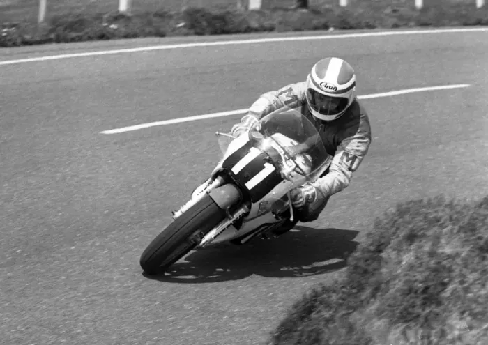 Framed Print : Steve Murray (Yamaha) 1986 Formula Two TT Framed Print : Steve Murray (Yamaha) 1986 Formula Two TT