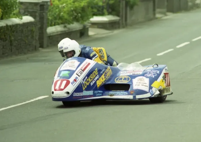 Framed Print : Steve Norbury & Andrew Smith (Shelbourne Yamaha) 2003 Sidecar TT Framed Print : Steve Norbury & Andrew Smith (Shelbourne Yamaha) 2003 Sidecar TT