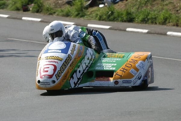 Steve Norbury & Scott Parnell (Shelbourne Yamaha) 2007 Sidecar TT