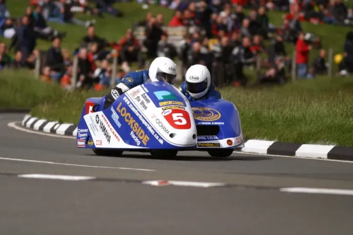 Framed Print : Steve Norbury & Scott Parnell (Shelbourne Yamaha) 2004 Sidecar TT Framed Print : Steve Norbury & Scott Parnell (Shelbourne Yamaha) 2004 Sidecar TT