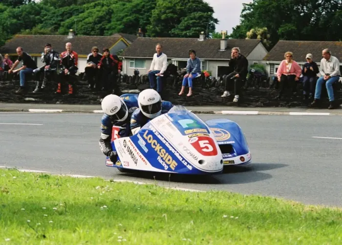 Framed Print : Steve Norbury & Scott Parnell (Shelbourne Yamaha) 2004 Sidecar TT Framed Print : Steve Norbury & Scott Parnell (Shelbourne Yamaha) 2004 Sidecar TT