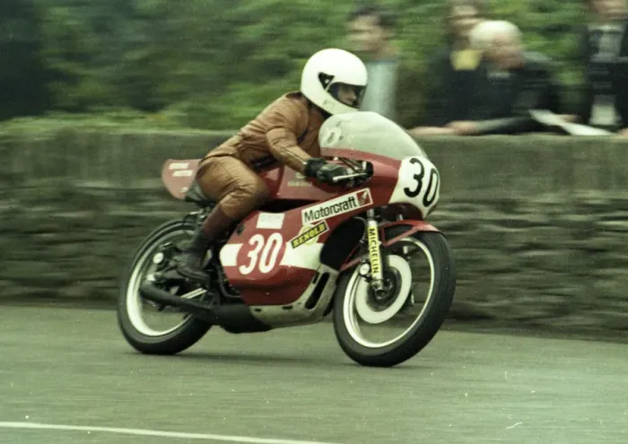 Framed Print : Steve Potts (Yamaha) 1978 Senior Newcomers Manx Grand Prix Framed Print : Steve Potts (Yamaha) 1978 Senior Newcomers Manx Grand Prix