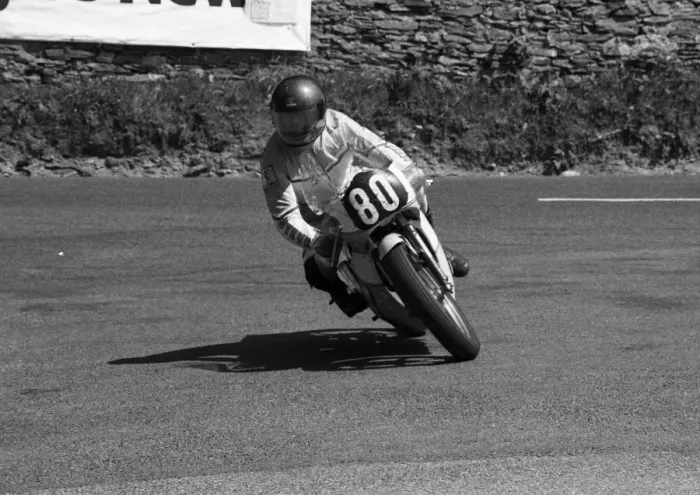 Framed Print : Steve Richardson (Yamaha) 1985 Formula Two TT Framed Print : Steve Richardson (Yamaha) 1985 Formula Two TT