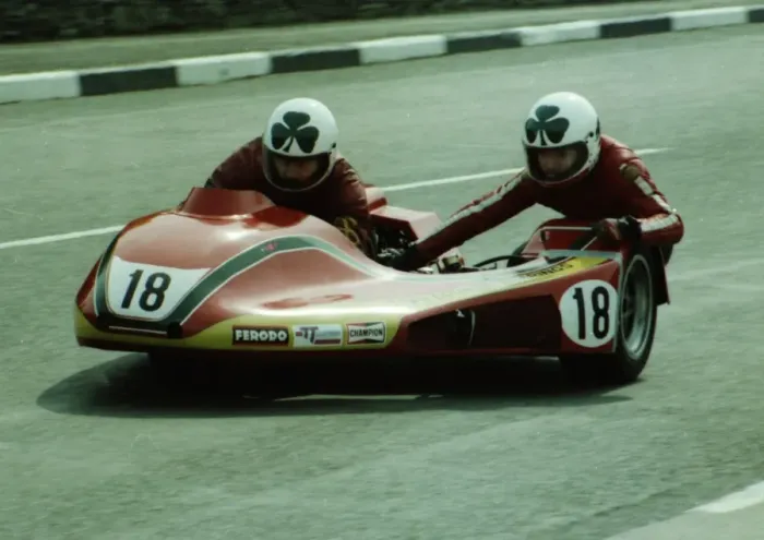 Framed Print : Steve Sinnott & Nick Walker (SWS Yamaha) 1980 Sidecar TT