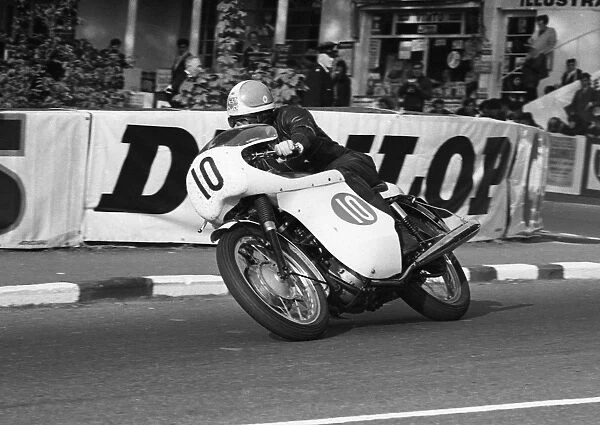 Steve Spencer (Triumph) 1967 Production TT