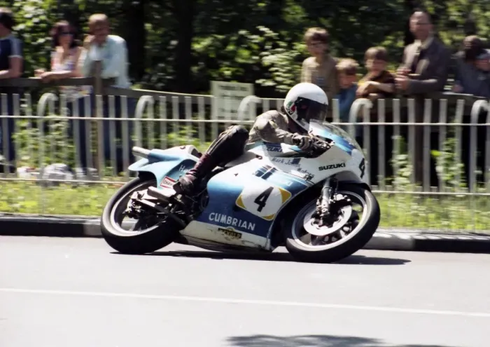 Framed Print : Steve Tonkin (Suzuki) 1984 Premier Classic TT Framed Print : Steve Tonkin (Suzuki) 1984 Premier Classic TT