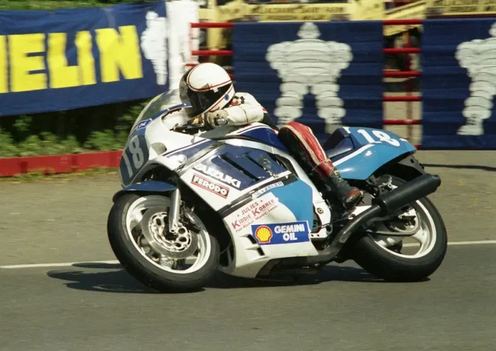 Framed Print : Steve Ward (Suzuki) at Ballacraine; 1988 Production B TT Framed Print : Steve Ward (Suzuki) at Ballacraine; 1988 Production B TT