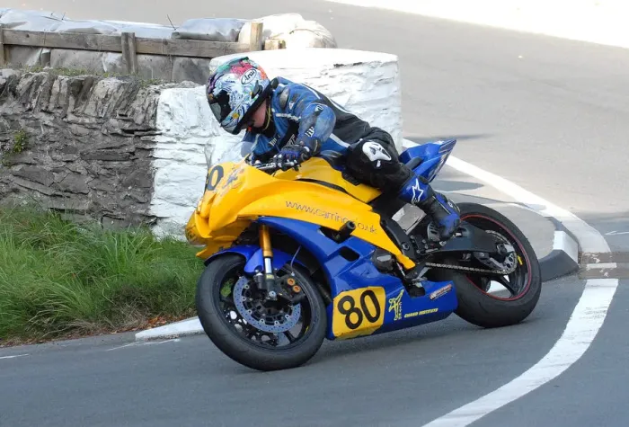Framed Print : Steven Blackley (Yamaha) 2010 Senior Manx Grand Prix Framed Print : Steven Blackley (Yamaha) 2010 Senior Manx Grand Prix