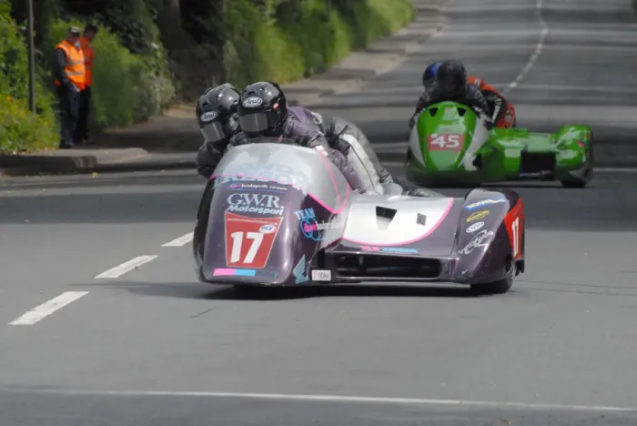 Framed Print : Steven Coombes & Paul Knaphill (Ireson) 2009 Sidecar TT Framed Print : Steven Coombes & Paul Knaphill (Ireson) 2009 Sidecar TT