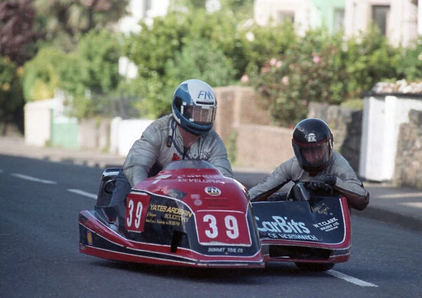 Stuart Applegate & Keith Cornbill (Yamaha) 1990 Sidecar TT