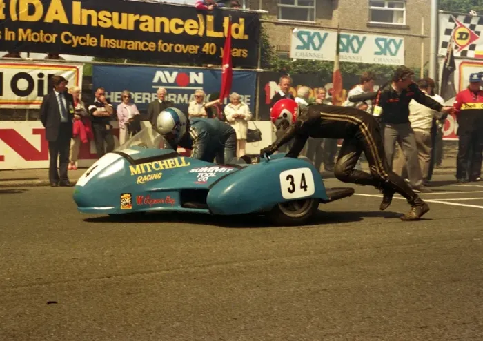 Framed Print : Stuart Applegate & Richard Burgess (Mitchell Yamaha) 1987 Sidecar TT Framed Print : Stuart Applegate & Richard Burgess (Mitchell Yamaha) 1987 Sidecar TT