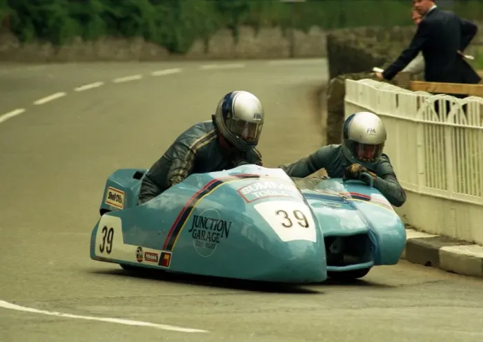 Framed Print : Stuart Applegate & Rod Appleton (Yamaha) 1988 Sidecar TT