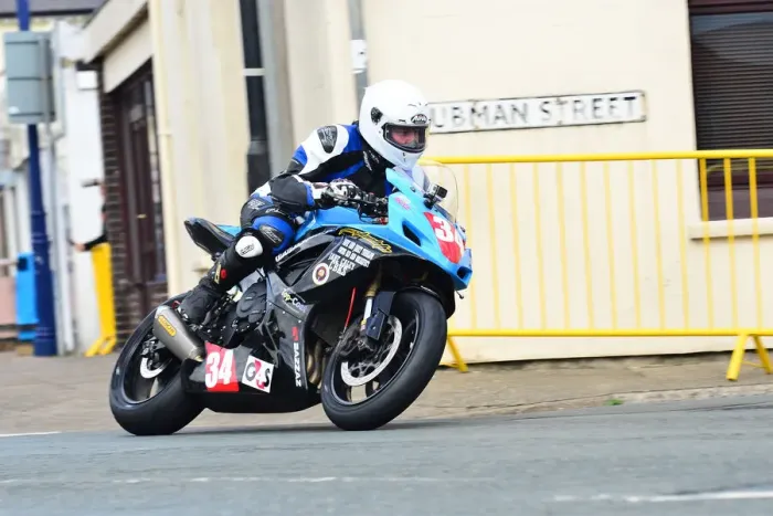 Framed Print : Stuart Bedford (Suzuki) 2015 Newcomers Manx Grand Prix Framed Print : Stuart Bedford (Suzuki) 2015 Newcomers Manx Grand Prix