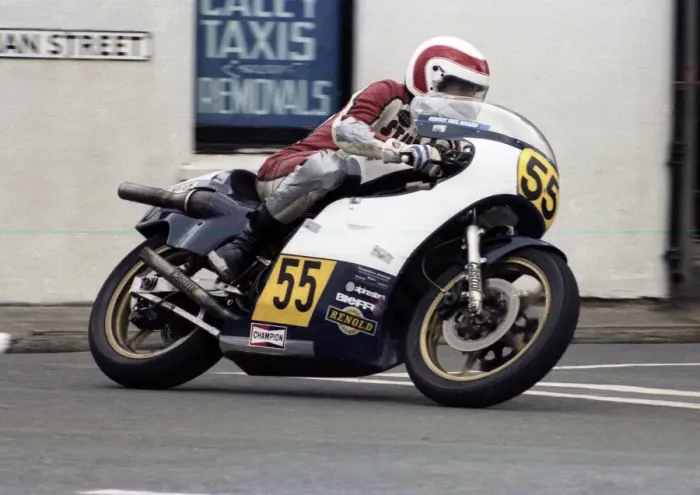 Framed Print : Stuart Jones (Suzuki) 1981 Senior TT Framed Print : Stuart Jones (Suzuki) 1981 Senior TT
